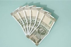 नौकरी करने वालों के लिए खुशखबरी: अब संडे और छुट्टी वाले दिन भी मिलेगी सैलरी, कल से लागू होगा ये नियम