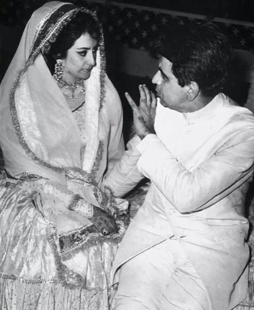 दिलीप कुमार और सायरा बानो की शादी साल 1966 में हुई थी। सायरा दिलीप कुमार से उम्र में 22 साल छोटी हैं।
