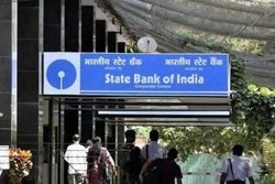 SBI Clerk Main Exam 2021:‌ बैंक ने जारी किया नोटिस, मेन्स परीक्षा अगले आदेश तक स्थगित