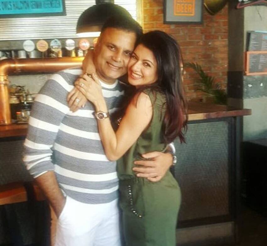 मां बनने के बाद जब भाग्यश्री दोबारा काम पर लौटीं तो उन्होंने निर्माताओं के सामने शर्त रख दी कि वो उसी फिल्म में काम करेंगी जिसमें उनके पति हिमालय को रखा जाएगा।