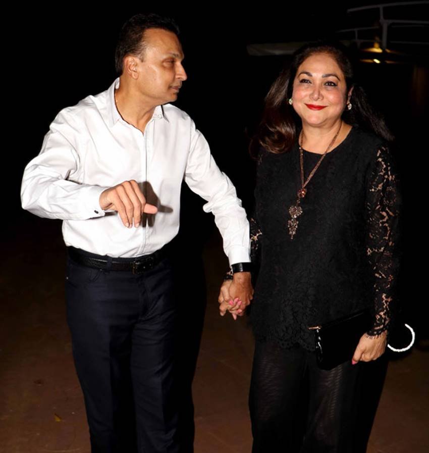 अनिल अंबानी और टीना अंबानी दोनों इंटरव्यूज में बता चुके हैं कि शादी के लिए उन दोनों को बहुत पापड़ बेलने पड़े थे। धीरूभाई अंबानी नहीं चाहते थें कि कोई फिल्म एक्ट्रेस उनके घर की बहू बने। 