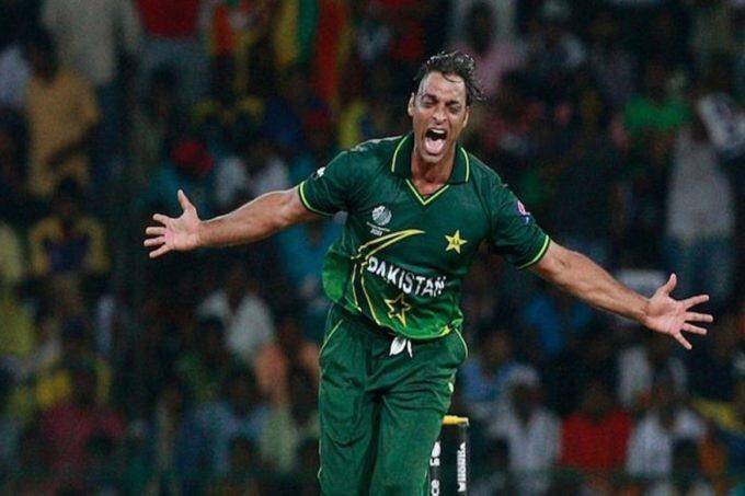 Anushka Sharma, Shoaib Akhtar, Virat Kohli, Shoaib Akhtar, Anushka Sharma, Team India, Virat and Anushka, Indian Cricket Team, Shoaib Akhtar on Virat Kohli, विराट कोहली, अनुष्का शर्मा, शोएब अख्तर, भारतीय क्रिकेट टीम, jansatta