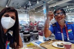 Tokyo Olympics: खेलगांव में गर्म पानी की केतली नहीं, कमरों की रोज नहीं हो रही सफाई; अधपका मिल रहा भारतीय खाना