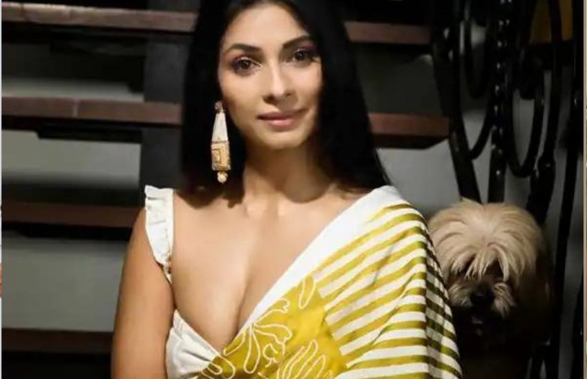 बॉलीवुड एक्ट्रेस काजोल की बहन तनीषा मुखर्जी अपनी पर्सनल लाइफ को लेकर चर्चा में आ गई थीं जब उन्होंने शादी के बिना ही 39 साल की उम्र में अपने एग्स फ्रीज करवा लिए थे। (लिव-इन मे रहते हुए बन गई थीं ये एक्ट्रेसेस मां, कोई हो गया अलग तो किसी ने नहीं की शादी )