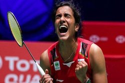 Tokyo 2020: पीवी सिंधु की विजयी शुरुआत, प्रणीति नायक फाइनल में जगह बनाने से चूकी, मनु भाकर ने किया निराश