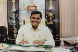 Varun Baranwal, Cycle Repairing Shop to IAS Officer, UPSC Exam 2013, ias success stories in hindi