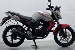22 हजार में घर ले जाएं Yamaha FZS स्पोर्ट्स बाइक, 1 साल की वारंटी के साथ मिलेगा मनी बैक गारंटी प्लान
