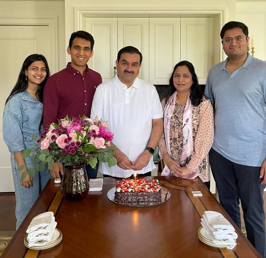 Mukesh Ambani, Anand Mahindra
