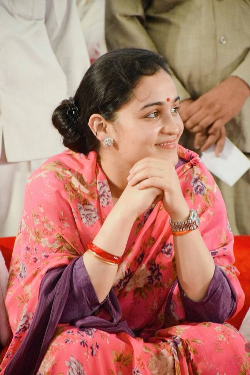 Dimple Yadav, Akhilesh Yadav SP, Mulayam Singh second wife