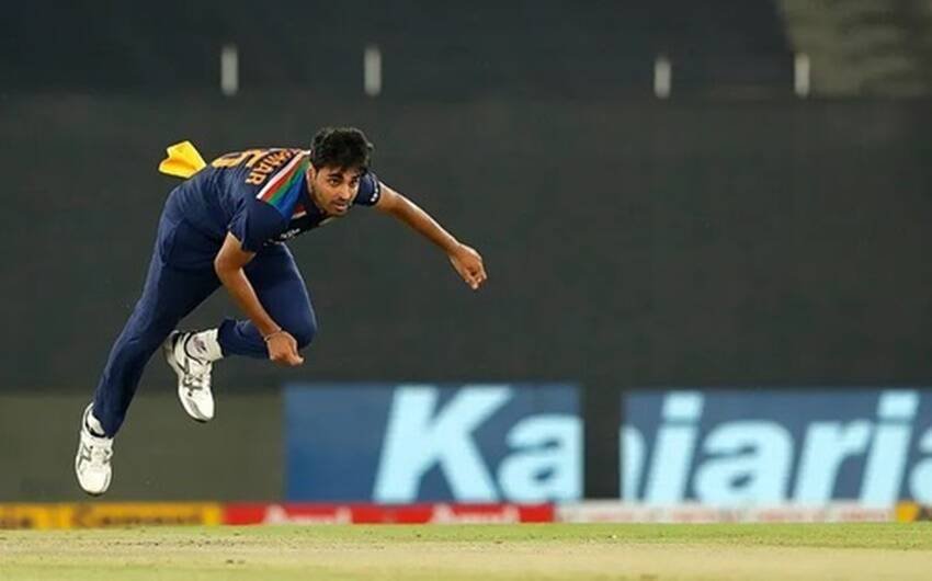 Bhuvneshwar Kumar, Lasith Malinga