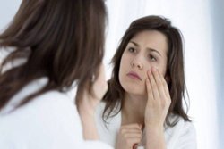 Skin Care: जिद्दी डार्क सर्कल्स से हैं परेशान? रसोई में मौजूद ये चीजें हो सकती हैं फायदेमंद