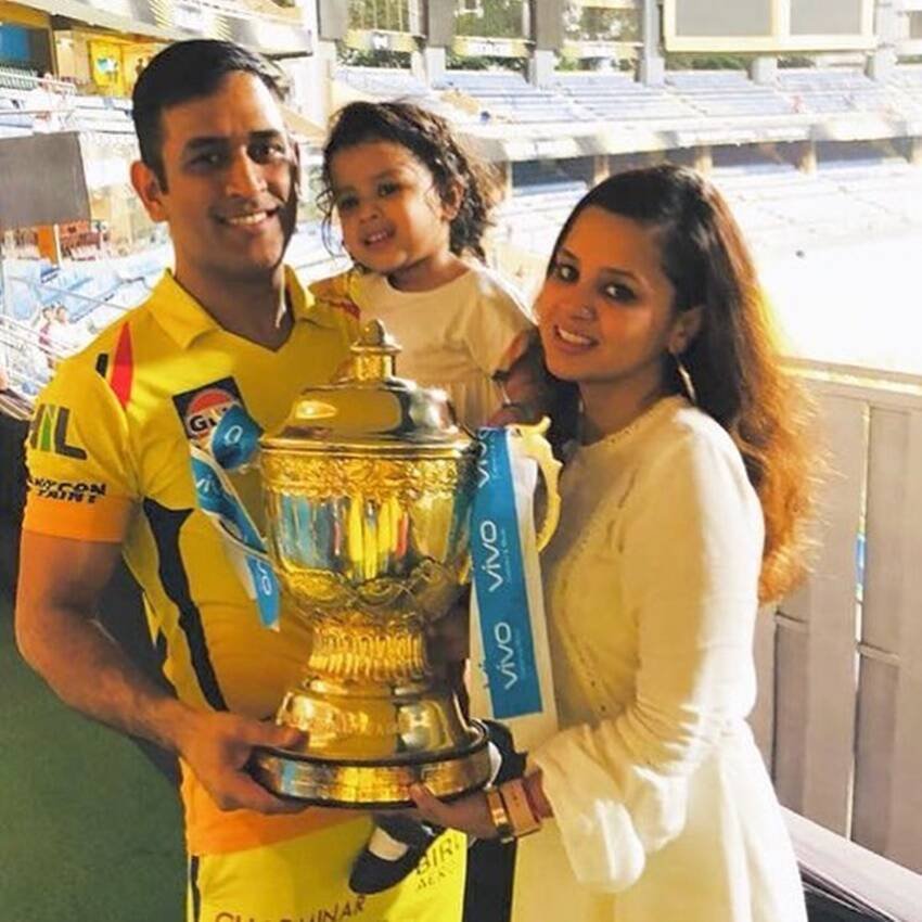 Sachin Tendulkar, MS Dhoni