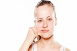 चेहरे की चर्बी बढ़ने से दिखने लगा है डबल चिन? ये टिप्स आ सकते हैं आपके काम