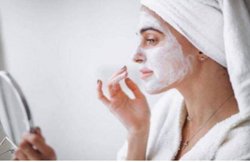 हल्दी से बने ये फेस पैक चेहरे की रंगत निखारने में हैं कारगर, जानिये इस्तेमाल का सही तरीका