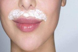 चेहरे के अनचाहे बालों से पाना चाहते हैं छुटकारा तो अपनाएं ये घरेलू&nbsp;उपाय