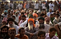 दिल्ली में आंदोलन पर बैठे किसानों का गुस्सा श्रीगंगानगर में दिखा, BJP विधायक और महिला नेता संग हुई धक्का मुक्की