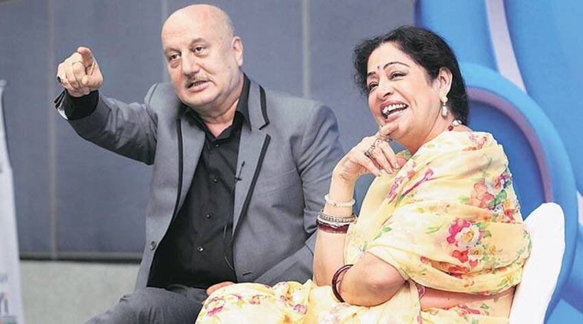 किरण खेर की अनुपम खेर से कोई संतान नहीं है। जबकि पहले पति गौतम बेरी से उनको एक बेटे हैं। बेटे का नाम सिकंदर है। (यह भी पढ़ें: BJP सांसद किरण खेर ने बेटे के साथ छोड़ दिया था पति का घर, तलाक ले शादीशुदा एक्टर से रचाई शादी )
