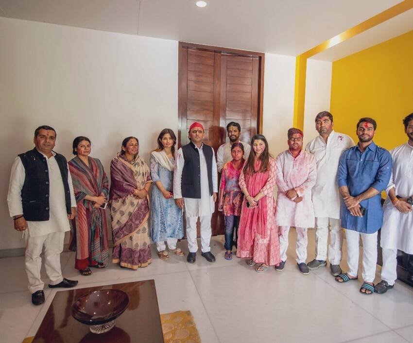 Dimple Yadav, Akhilesh Yadav SP, Mulayam Singh second wife