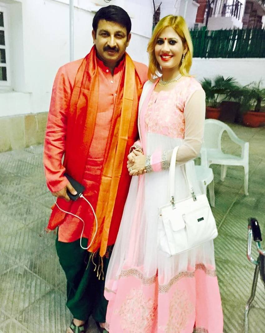 Dimple Yadav, Akhilesh Yadav SP, Mulayam Singh second wife