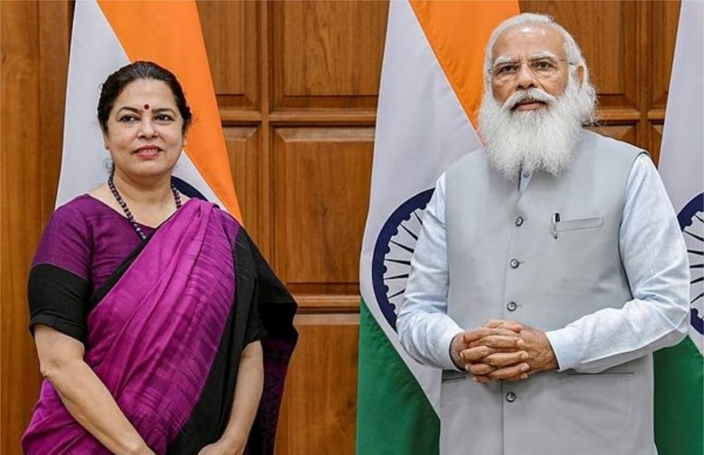 54 वर्षीय मीनाक्षी लेखी ने बुधवार को विदेश मंत्रालय और संस्कृति मंत्रालय के केंद्रीय राज्य मंत्री के रूप में शपथ ली। (फोटो - पीटीआई) 