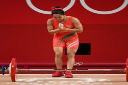 mirabai-chanu-bags-silver-in-tokyo-olympics-her-aim-from-becoming-archer-to-weightlifter-changed-by-8th-class-chapter