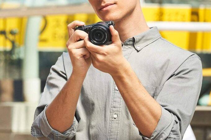 mirrorless camera under 30000, mirrorless camera for beginners, mirrorless camera price in india