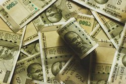 7th Pay Commission: DA बढ़ोत्तरी के बाद इन सरकारी कर्मियों के लिए अहम फैसला, जेब पर असर