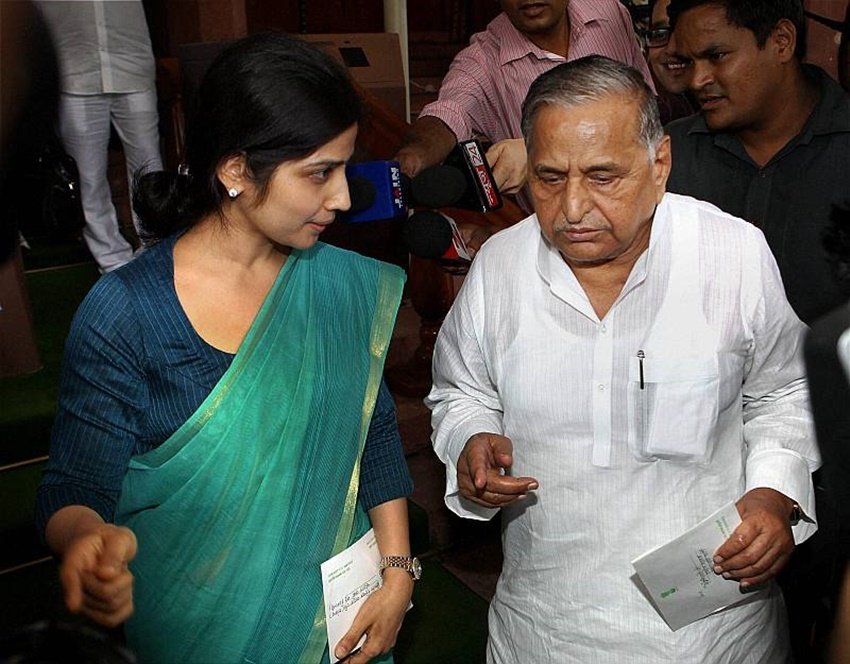 Dimple Yadav, Akhilesh Yadav SP, Mulayam Singh second wife