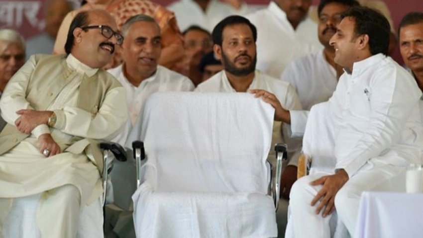 Dimple Yadav, Akhilesh Yadav SP, Mulayam Singh second wife