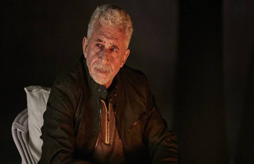 Naseeruddin Shah: नसीरुद्दीन शाह बॉलीवुड के मंझे हुए एक्टर हैं। अपने शानदार करियर में नसीर ने कई जबरदस्त फिल्में की हैं। कुछ फिल्मों में उनके काम को काफी आलोचना भी झेलनी पड़ी थी। ऐसी एक फिल्म थी जिसमें नसीरुद्दीन शाह को अपने से आधी उम्र की एक्ट्रेस संग बोल्ड सीन देने पड़े थे। उस फिल्म के बाद उन्हें काफी ट्रोल भी किया गया था।