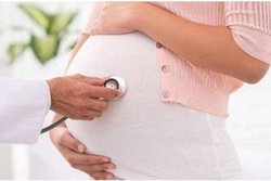 सिजेरियन डिलीवरी के बाद पैरों में हो रहा है तेज दर्द? छुटकारा दिला सकते हैं ये उपाय