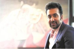 7 लाख करोड़ रुपए से ज्यादा है पोर्न इंडस्ट्री का कारोबार, जानिए कैसे होती है इससे जुड़ी वेबसाइट्स और स्टार्स की कमाई