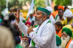 रिकॉर्ड पैदावार है देश में!- केंद्र का जिक्र कर बोलीं ऐंकर, टिकैत ने कहा- इन्हें हल का पता है कि कहां से फायदेमंद है?