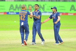 Chetan Sakariya, indian fast bowler, indian cricket team, Dhananjaya de Silva, srilanka cricket team, Bhanuka Rajapaksa, jansatta