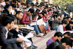 Sarkari Naukari-Result 2021: शिक्षा, स्वास्थ्य, सेना, पुलिस और प्रशासन समेत इन विभागों में निकली हैं नौकरी