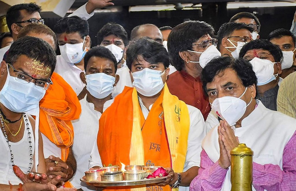 Modi cabinet, expansion, jyotiraditya scindia, narayan rane, reshuffle, new delhi, मोदी सरकार के मंत्रियों की सूची, मोदी मंत्रिमंडल विस्तार 2021, मोदी कैबिनेट विस्तार 2021, मोदी कैबिनेट में फेरबदल, मोदी कैबिनेट मिनिस्टर लिस्ट, मोदी कैबिनेट का विस्तार, मोदी कैबिनेट एक्सटेंशन, ज्‍योतिरादित्‍य सिंधिया मोदी मंत्रिमंडल विस्‍तार, केंद्रीय कैबिनेट का विस्तार, varun gandhi modi cabinet, union cabinet reshuffle news, union cabinet expansion news, sarbananda sonowal modi cabinet, modi ministry expansion, modi cabinet reshuffle news, modi cabinet ministers names, modi cabinet ka vistar, modi cabinet expansion latest news, modi cabinet expansion 2021, Jyotiraditya Scindia news, anupriya patel modi cabinet, india News, india News in Hindi, Latest india News, jansatta