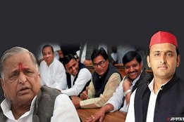 Akhilesh Yadav, Mulayam Singh Yadav, Amar Singh
