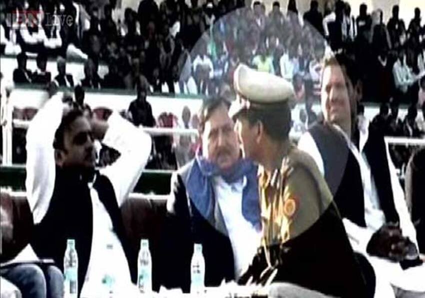 Dimple Yadav, Akhilesh Yadav SP, Mulayam Singh second wife