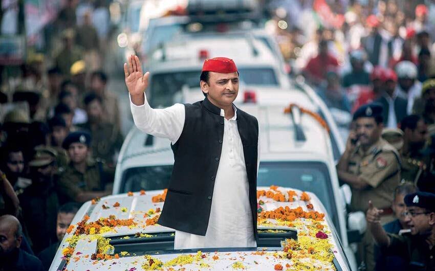 Dimple Yadav, Akhilesh Yadav SP, Mulayam Singh second wife