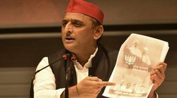 भाजपाई सब बेचकर चैन की नींद सोना चाहते हैं- बोले अखिलेश यादव, योगी सरकार पर साधा निशाना – इनके बस का कुछ है नहीं