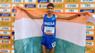 Amit Khatri won silver medal 10000 meter race walk TWITTER AFIINDIA