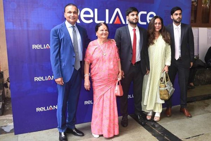 Nita Ambani, Priti Adani