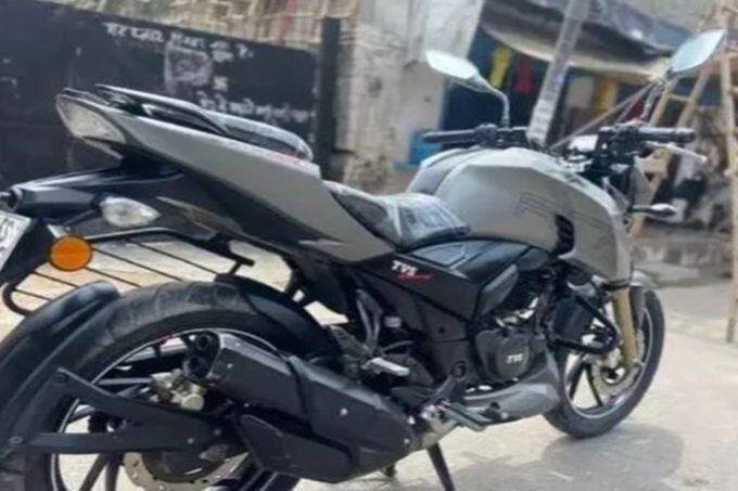 यह बाइक 40 किली मीटर प्रति लीटर का माइलेज देने में सक्षम है। Photo: Droom Website