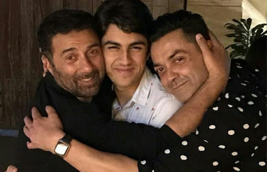 बॉबी देओल के बेटे आर्यमान सनी देओल के भी लाडले हैं और उम्मीद है कि आर्यमान की स्डीज खत्म होने के बाद सनी उन्हें भी लांच करेंगे।