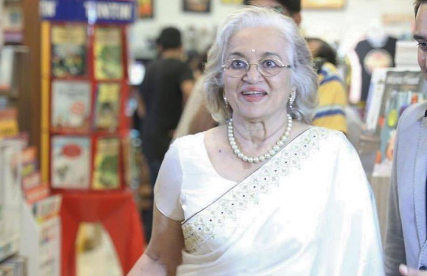 एक लाइफस्टाइल मैगजीन को दिए इंटरव्यू में आशा पारेख ने सिंगल होने पर खुलकर बात की थी और कहा था कि वह शादी की अवधारणा को कभी नहीं समझ पाईं। ( ये भी पढ़ें : शादीशुदा मर्द संग इंटीमेट सीन करते हुए घरा गई थी ये एक्ट्रेस)
