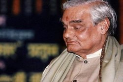 जब पैसों की कमी से जूझ रहे थे अटल बिहारी वाजपेयी तब इन दो बिजनेसमैन ने की थी मदद, एक घर भेजते थे&nbsp;पैसे