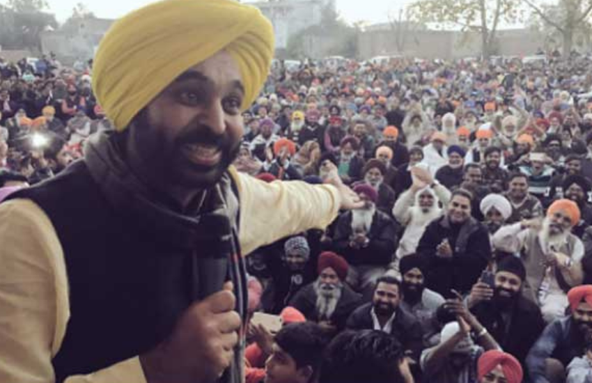 भगवंत ने कहा था कि बीजेपी बताती है ये खाओ और ये मत खाओ। यानी अब बीजेपी ही तय करेगी की हमारा मेन्यू क्या होगा।(‘मैडम ये सदन है, सास बहू का सीरियल नहीं’, स्मृति ईरानी और भगवंत मान के बीच जब संसद में चले थे खूब तीखे बोल )