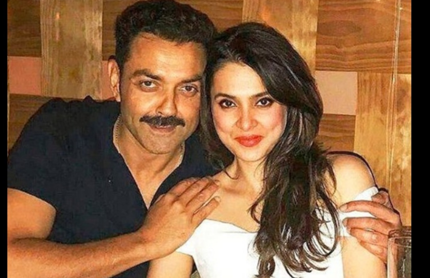बॉबी ने भी हार नहीं मानी और किसी तरह से तान्या को मना लिया और उनकी बातें शुरू हो गई और बिना देरी की बॉबी ने 30 मई 1996 को तान्या से शादी कर ली।