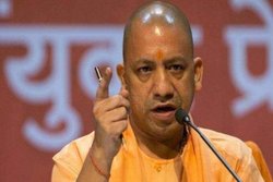 ‘बेलगाम घोड़ा’ है सोशल मीडिया, इसे कंट्रोल करने की ट्रेनिंग जरूरी: IT सेल से बोले सीएम योगी