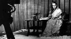 इंदिरा गांधी की हत्या के बाद राहुल-प्रियंका का हाल देख दंग रह गए थे कांग्रेस के दिग्गज नेता, फौरन ले गए थे अमिताभ के घर